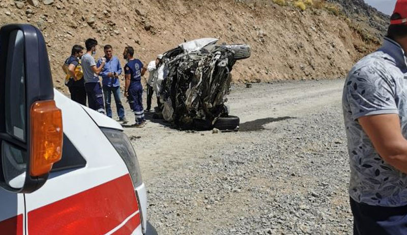Hakkari'de araç uçuruma yuvarlandı: 6 ölü, 1 yaralı - Resim : 2
