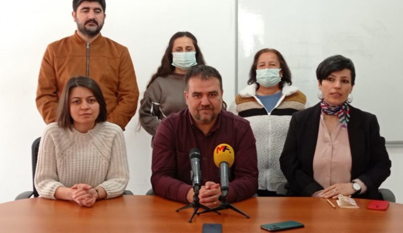 Helikopterden atılan köylüleri haberleştirdikleri için tutuklanan gazetecilerin davasına çağrı - Resim : 1