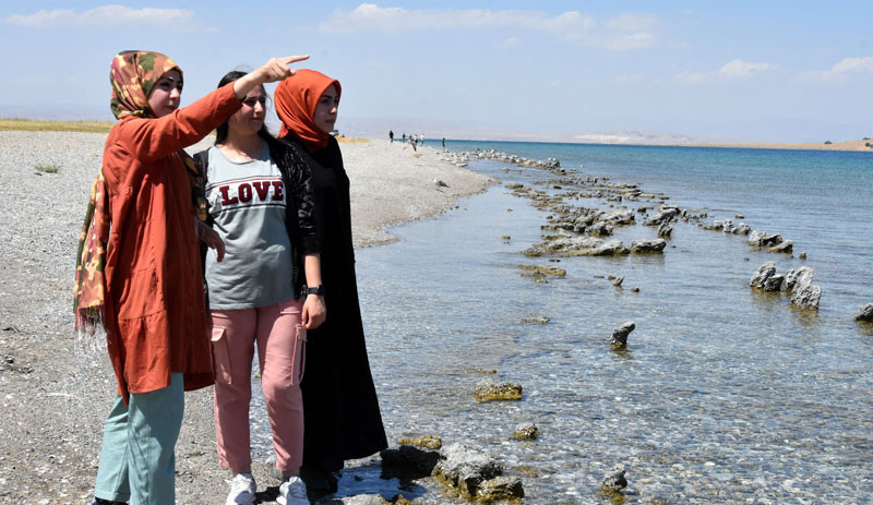 Van Gölü'nde yine 'canavar' iddiası: Komik gelirdi ama artık inandık - Resim : 1
