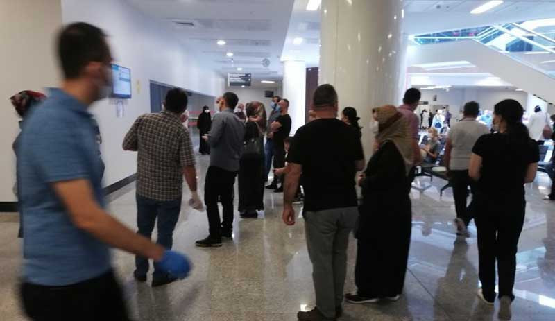 Pandemi hastaneleri: Herkes aynı kalemi kullanıyor, hastalar otobüsle eve gönderiliyor - Resim : 1