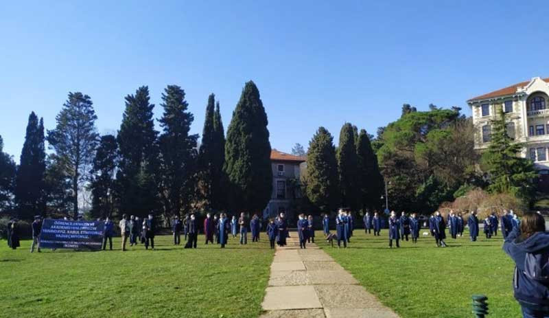 Boğaziçi Üniversitesi'ndeki eylemler polis ablukasına rağmen sürüyor - Resim : 2