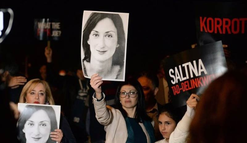 Malta Başbakanı gazeteci cinayeti nedeniyle istifa ediyor - Resim : 1