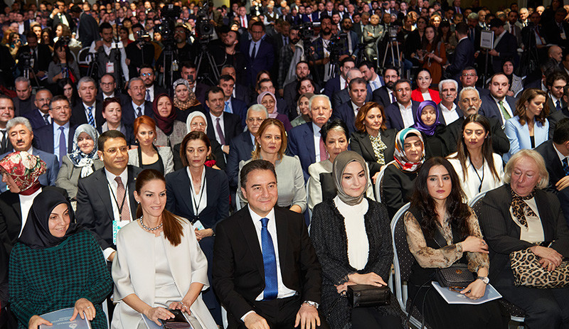 Yeni parti Deva’nın kurucuları: Programımızda güçlü yerinden yönetimlere vurgu var - Resim : 1