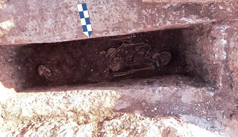 Adıyaman'da 1500 yıllık insan iskeleti bulundu - Resim : 1