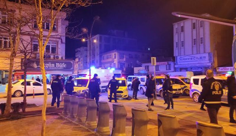 Düğün salonu savaş alanına döndü: 24 yaralı - Resim : 1
