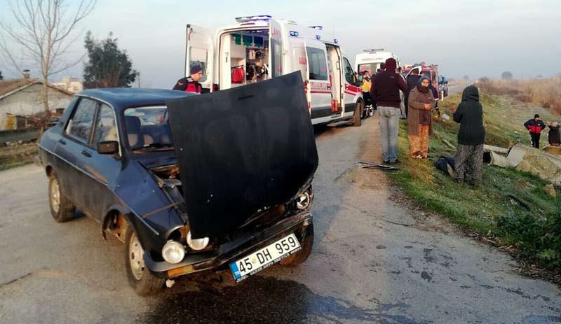İşçi servisi şarampole devrildi: 13 yaralı - Resim : 1