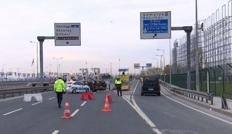 Bisiklet Turu nedeniyle İstanbul’da bazı yollar trafiğe kapatıldı - Resim : 1