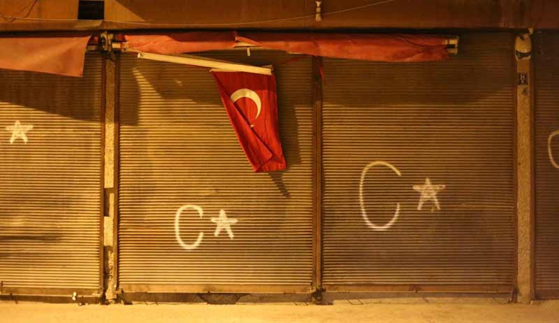 Altındağ’da yaşanan ırkçı saldırıların ardından Suriyeli aileler ışıklarını yakamıyor, markete gidemiyor - Resim : 2