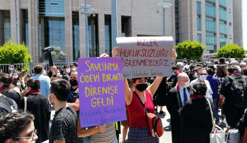 AKP ve MHP'nin barolara müdahale teklifi komisyondan geçti - Resim : 2