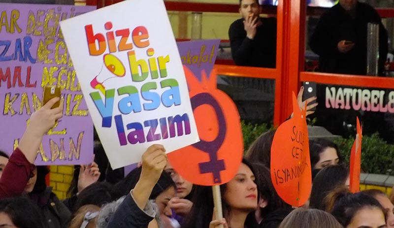 Kadın ve çocuklara yönelik şiddete karşı toplumsal seferberlik olmalı - Resim : 1