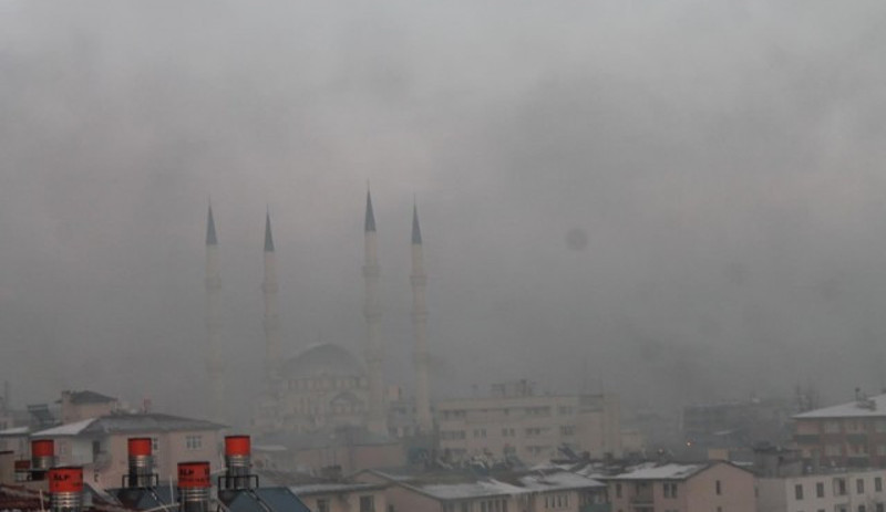Iğdır zehir soluyor: Hava kalitesi indeksi en tehlikeli seviyeye çıktı - Resim : 1