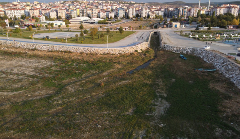 Türkiye'nin en büyük tatlı su gölünde tehlikeli kuraklık: 'Bitti, koruyamadık' - Resim : 2