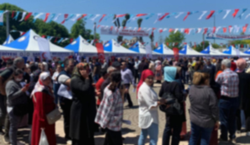 Ayakkabı hediyeli kan bağışında izdiham - Resim : 1