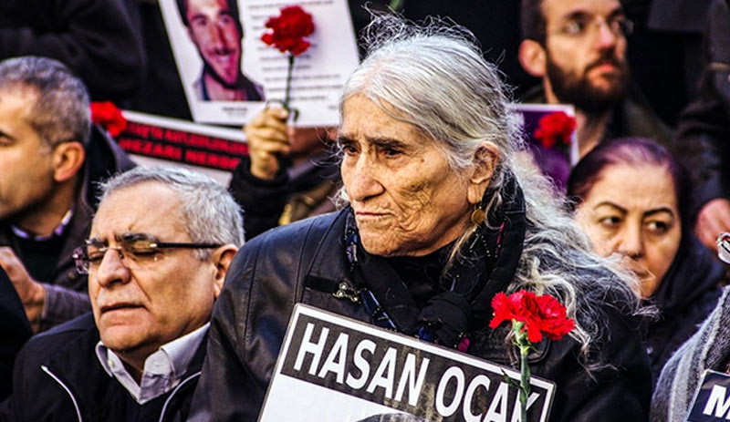 Cumartesi Anneleri'nin mahkemesi ertelendi: Bir mezar istemek bu ülkede nasıl suç olabilir? - Resim : 1