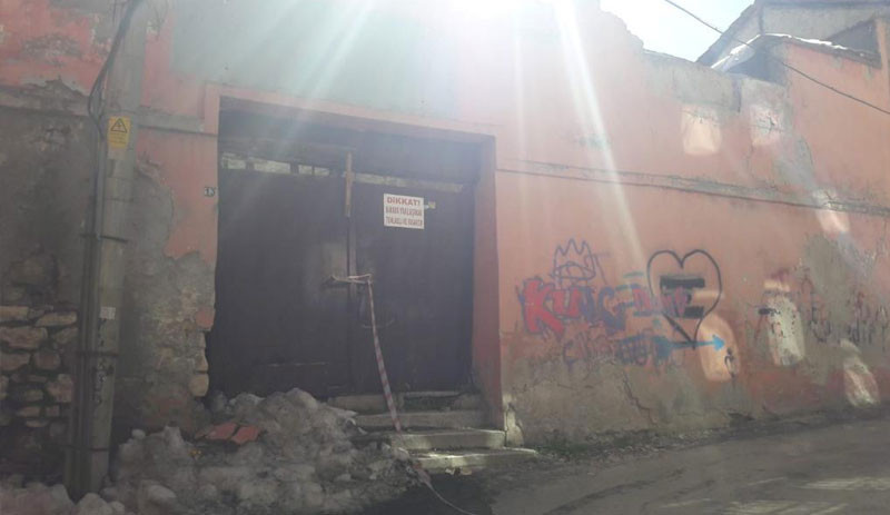 Koruma kararına rağmen yıkılan Surp Toros Kilisesi'nin yerine 3 katlı apartman dikilecek - Resim : 3