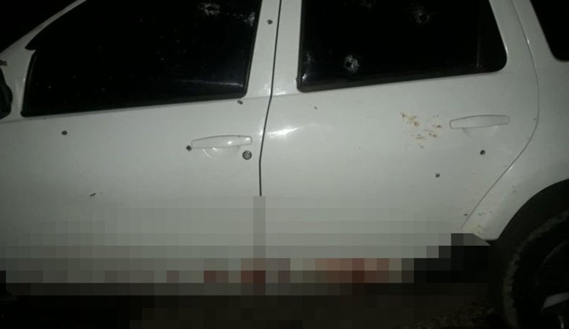 Diyarbakır'da otomobile silahlı saldırı: 2 ölü, 3 yaralı - Resim : 1