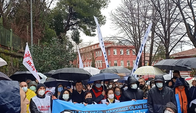 Sağlık çalışanları ülke genelinde 'beyaz grevde': Oyalama değil, hakkımızı istiyoruz - Resim : 1