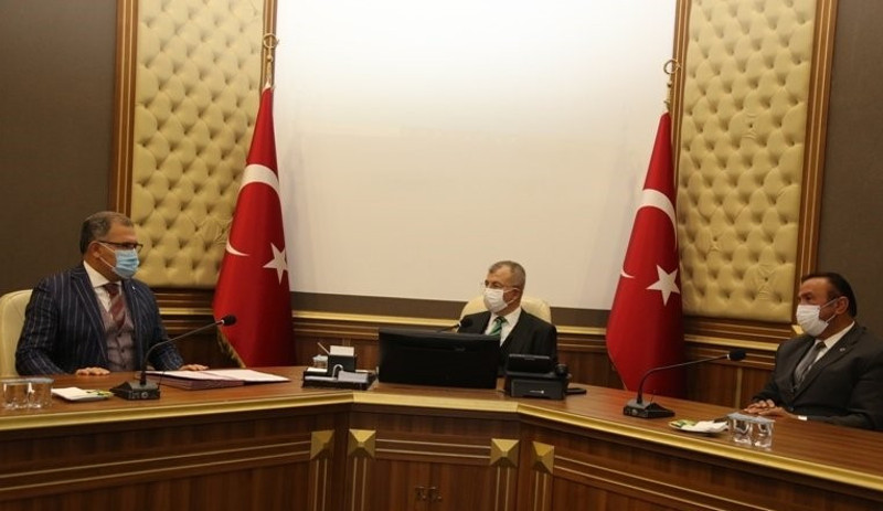 Köylülerden valiye tepki: Biz 'sürü' istemiyoruz, önce HES'lere son ver! - Resim : 1