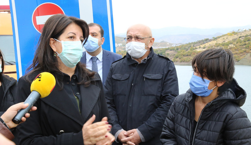 HDP'den Gülistan Doku'nun ailesine ziyaret: Takipçisiyiz - Resim : 1