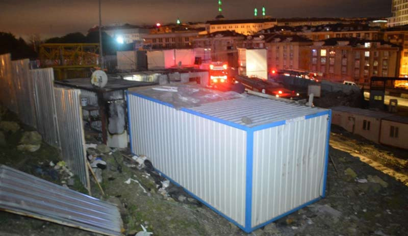 Arkadaşlarını kurtaran işçi hayatını kaybetti - Resim : 1