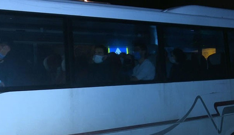 Gözaltına alınan Boğaziçili öğrencilerden 98'i serbest bırakıldı: Aşağı bakmayacağız! - Resim : 1