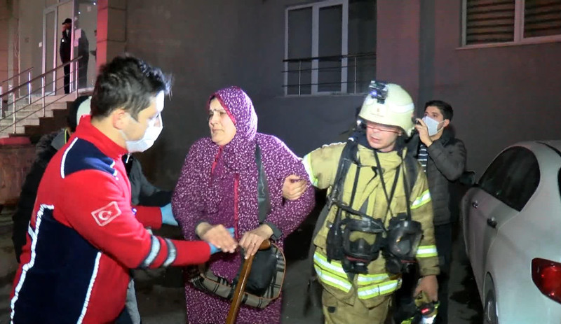 İstanbul Esenyurt'ta 22 katlı binada patlama: 1'i ağır 5 yaralı - Resim : 2