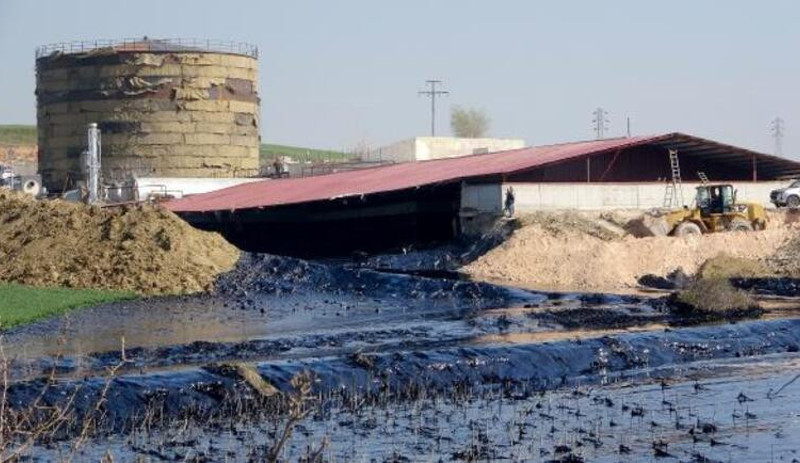 Edirne'de fuel oil kazanı patladı, tonlarca yakıt çevreye yayıldı - Resim : 1