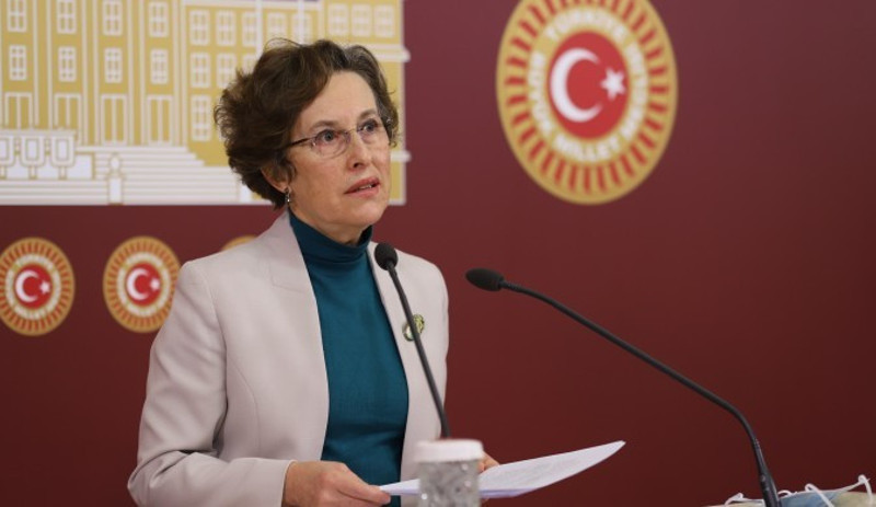 Bakana Mültecileri fuhuşa zorlayan çete sorusu: Yargılama konusunda bir girişiminiz olacak mı? - Resim : 1