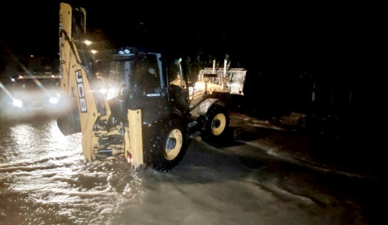 Düzce'de dereler taştı, evleri ve sokakları su bastı - Resim : 2