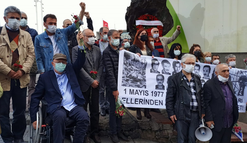 1 Mayıs 1977'de hayatını kaybedenler Kazancı Yokuşu'nda anıldı - Resim : 1