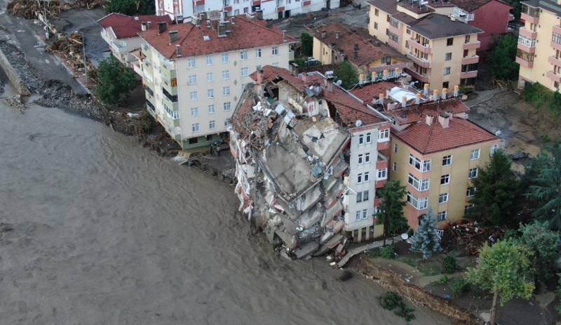 Bartın, Kastamonu ve Sinop'ta sel: Yaşamını yitirenlerin sayısı 17'ye yükseldi - Resim : 4