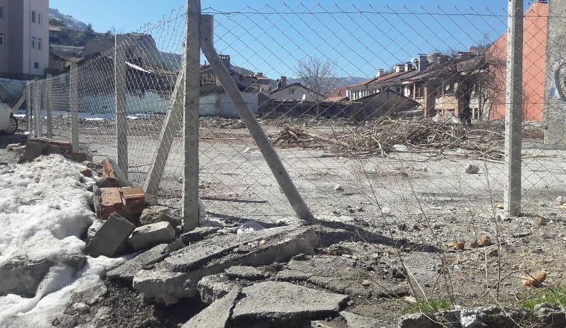 Koruma kararına rağmen yıkılan Surp Toros Kilisesi'nin yerine 3 katlı apartman dikilecek - Resim : 2