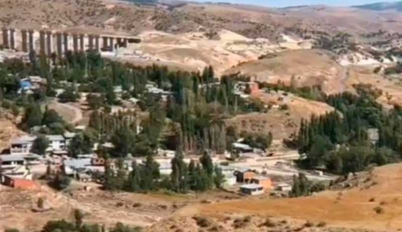 ‘Kars’a daha kanun gelmemiş, bir yanımız yol bir yanımız su’ - Resim : 1