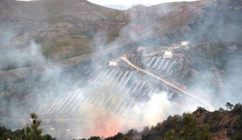Bodrum'daki yangın saatler sonra söndürülebildi: 'Sabotaj şüphesi' açıklaması - Resim : 1