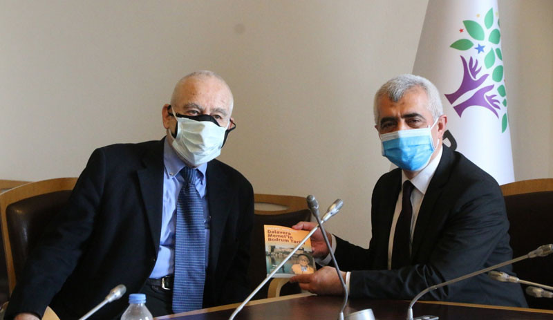Meclis'teki oturma eyleminin ikinci gününde Gergerlioğlu'na ziyaretler - Resim : 1