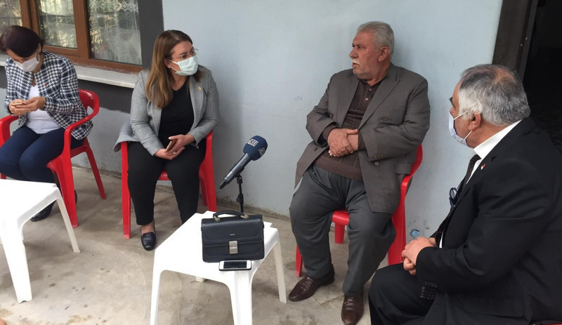CHP heyeti Silvan’daki intiharlarla ilgili ailelerle görüştü - Resim : 2