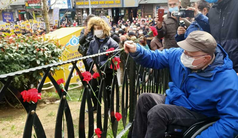 Gazi Katliamı'nın üzerinden 26 yıl geçti: Yaşamını yitirenler polis ablukası altında anıldı - Resim : 5