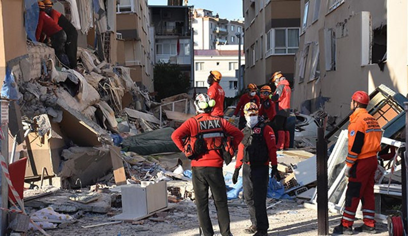 Canlı Blog | İzmir depreminde can kaybı 73'e yükseldi - Resim : 1