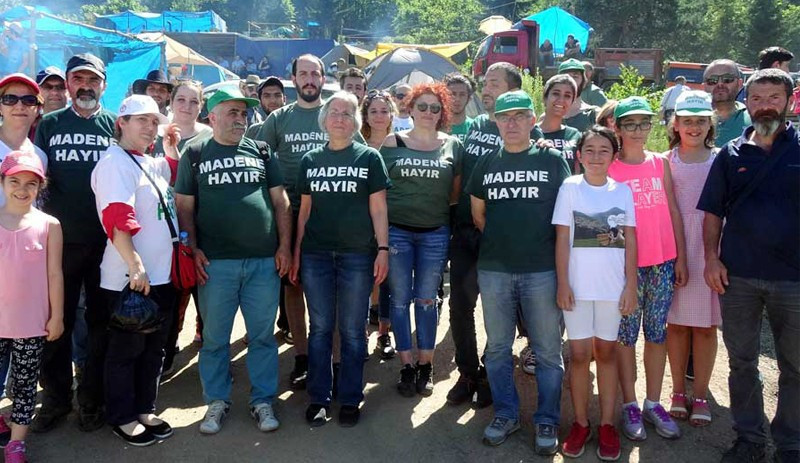 Boğa güreşlerinde maden protestosu - Resim : 1