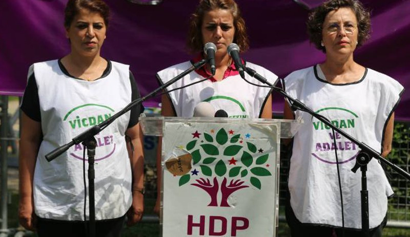 'Yan yana durana tank, top kar etmez' - Resim : 1