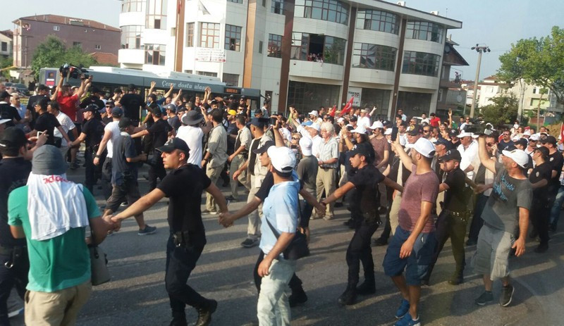 HDP heyeti 'Adalet Yürüyüşü'nde - Resim : 1