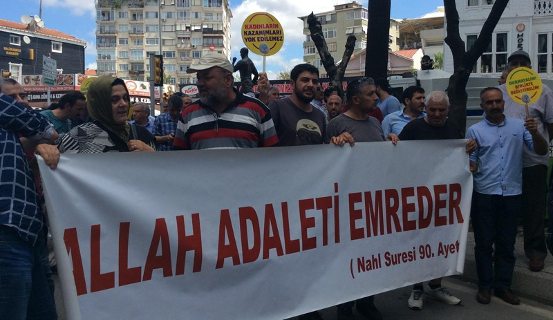 'Parktaki tek kuru ağacı bize verdiler' - Resim : 1