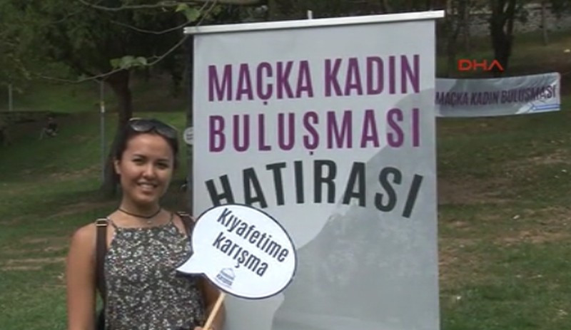 'Şortumu da giyerim başörtümü de takarım' - Resim : 1