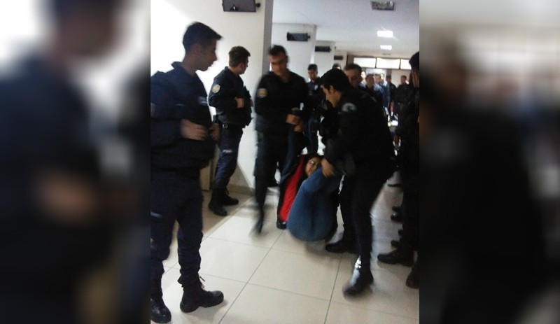 Yüksel gözaltıları serbest - Resim : 1