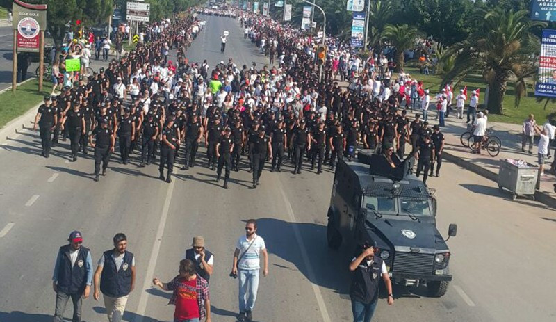 'Adalet'e akın var - Resim : 3