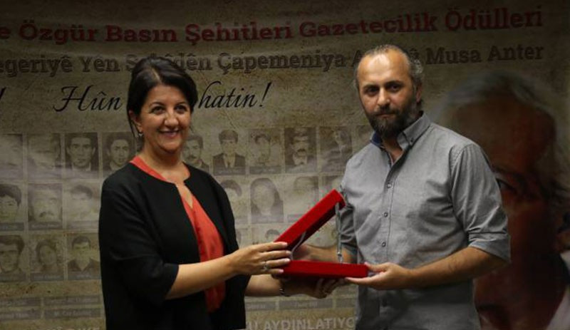 Muhabirimiz Rıfat Doğan ödülünü aldı - Resim : 3