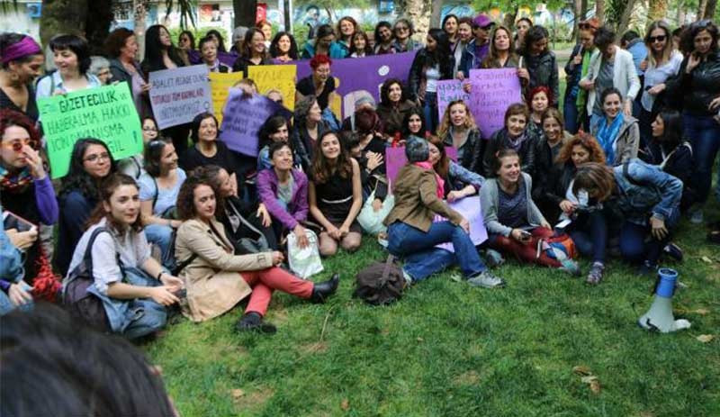 Kadınlar gazeteci Ayşe Düzkan’a özgürlük istedi - Resim : 1