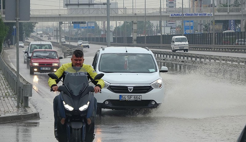 Kocaeli'de sağanak su baskınlarına neden oldu - Resim : 1