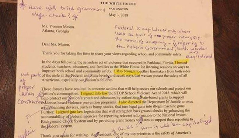 Trump 'başkan' kelimesini de yanlış yazmış - Resim : 1