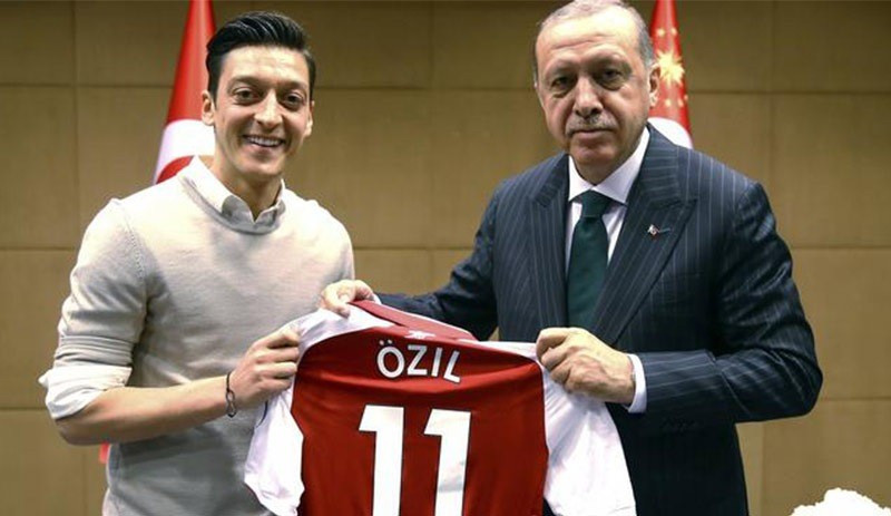 Klopp, Mesut ve İlkay'a sahip çıktı - Resim : 1